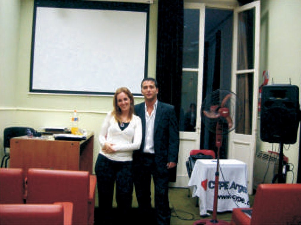 Ing. Sebastián Palese y Arq. Teresa Medina de la empresa CYPE