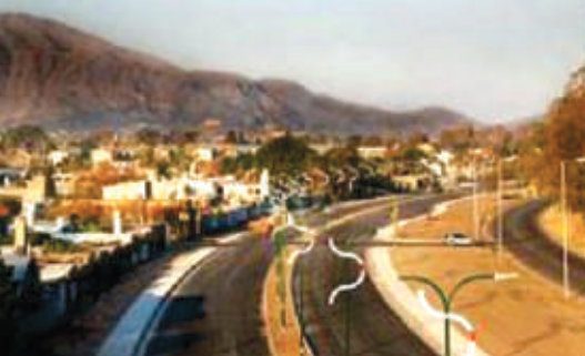 Los trenes y el corredor vial