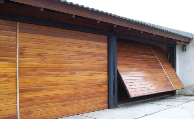 Portón de madera automático