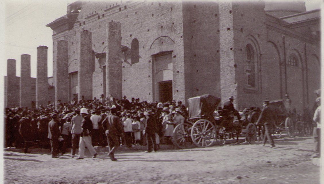 Catedral, 25 de Mayo de 1909 - Gentileza Familia Mariano Pérez