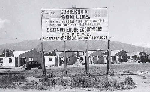 Barrio "Sosa Loyola", en plena obra. Fotografía: José La Vía (archivo histórico)