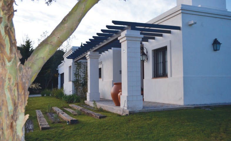 Pérgola y patio