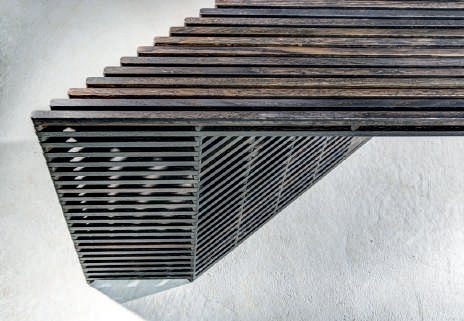 Detalle de la mesa lateral 'Sinam'