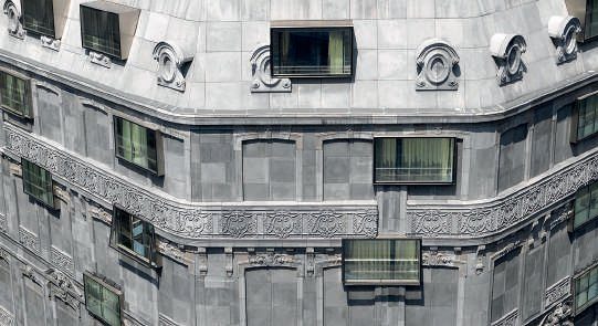 Ni lindo ni feo, haussmanniano