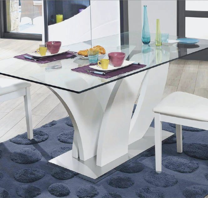 A la mesa