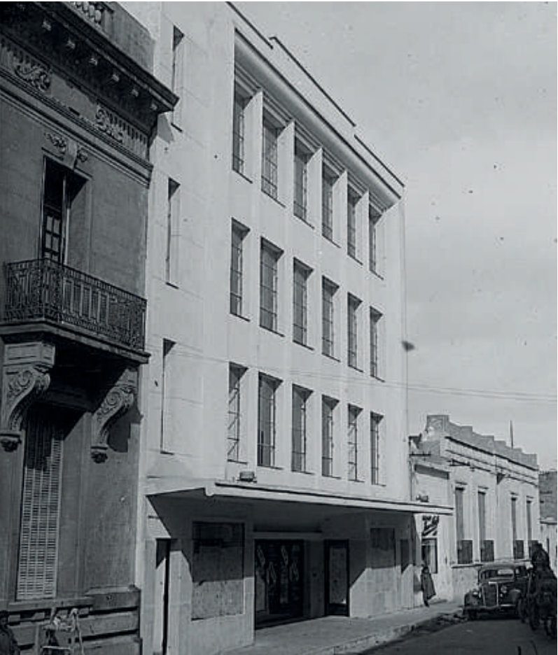 Fachada del Cine -Teatro Opera, sobre calle San Martín, entre Belgrano y Ayacucho, de la ciudad de San Luis, hacia 1945. (Archivo Histórico De La Provincia)