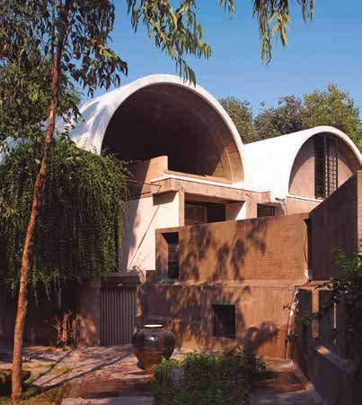 Estudio Sangath (1980), su lugar de trabajo. Para muchos, esta construcción sintetiza todo su arte